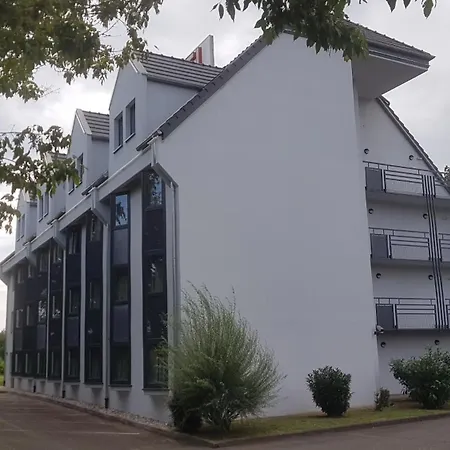 Otel Restaurant La Tour Romaine - Haguenau - Strasbourg Nord 3*