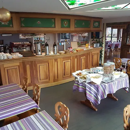 酒店 环罗曼 - 阿格诺 - 斯特拉斯堡北餐厅酒店